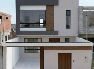 Casa de 3 habitaciones, Machala · Casa Nueva en Venta en San Gregorio, Machala