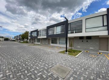 Casa de 3 habitaciones, Quito · ¡Tu Nuevo Hogar Te Espera! Tranquilidad, Espacio y Confort