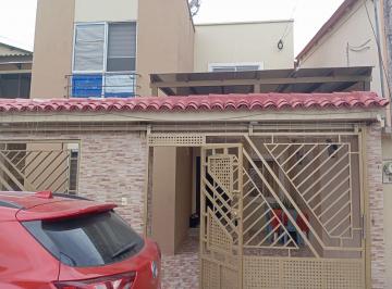 Casa de 3 habitaciones, Guayaquil · Urbanización Privada, Techo Nuevo, Av León Febres Cordero, Nuevo Puente, Seguro