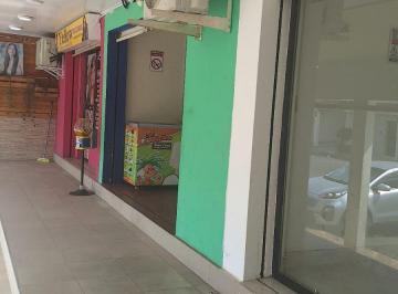 Local comercial de 1 habitación, Guayaquil · San Felipe, Frente a La Iglesia Católica, Seguro y Tranquilo
