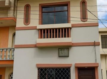 Casa · 151m² · 4 Habitaciones · Venta Casa Rentera Cerca de La Iglesia Cristo del Consuelo (Cmc)