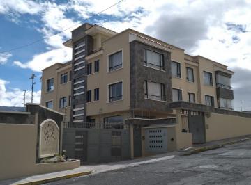 CONJUNTO · Venta de Amplio Departamento en El Sector de Ponciano