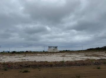 Terreno / Lote , Montecristi · Terreno de Venta en Zona Sur Via Spondylus Fa