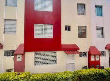 Casa de 4 habitaciones, Quito · Vendo Casa en Mastodontes