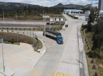 Terreno / Lote , Quito · Terreno Industrial Pifo 8735 m² Alto Impacto
