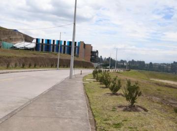 Terreno / Lote , Quito · Terreno Industrial Pifo 8735 m² Alto Impacto