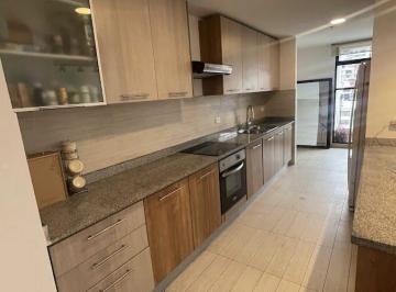 Departamento · 127m² · 3 Habitaciones · 2 Estacionamientos · Departamento en Venta Sector de La Carolina con Vista Panóramica a La Ciudad