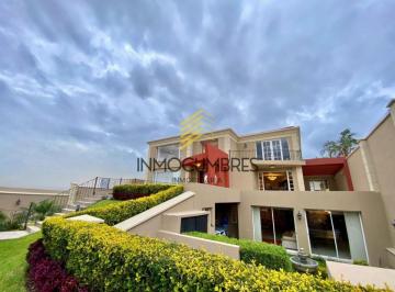 Casa de 3 habitaciones, Quito · Casa de Lujo de Renta - Venta en Cumbaya Total Seguridad