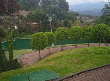 Casa de 3 habitaciones, Quito · Hermosa Casa Ubicada en El Sector del Rancho San Francisco.