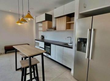 Suite · 90m² · 1 Habitación · 1 Estacionamiento · Cumbayá, Suite en Renta, 90 m², 1 Habitación