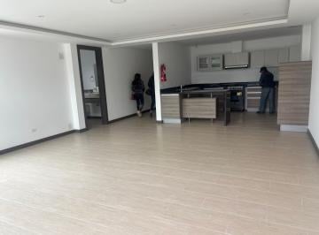Departamento de 2 habitaciones, Quito · Arriendo Dep Jardines del Batán 3 Dorm. Patio $1050