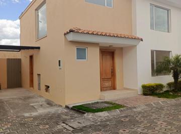 fachada  lateral · Vendo Casa Sector Dean San Jose del Valle - Los Chillos