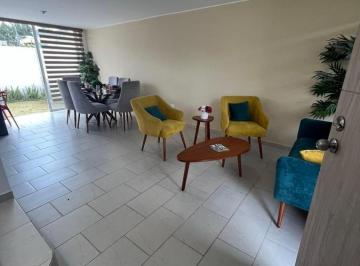 Casa · 90m² · 3 Habitaciones · 2 Estacionamientos · Casa Nuevas en Calderón, Marianitas de Oportunidad