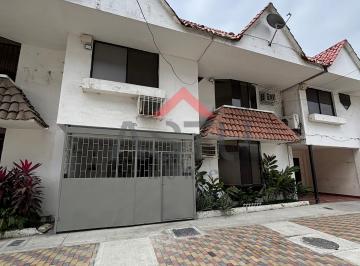 Departamento de 3 habitaciones, Guayaquil · Se Vende Departamento en Urdesa Central, a Pocas Cuadras de Víctor E. Estrada