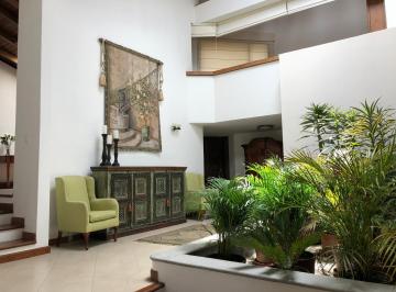 Casa de 4 habitaciones, Quito · Casa Amoblada en Arriendo Campo Alegre