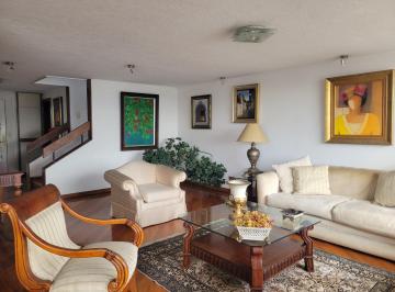 Departamento de 3 habitaciones, Quito · Vendo Analuisa Dpto Triplex Aterrazado - Vista
