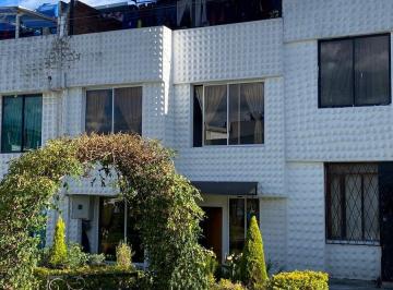 Casa · 216m² · 4 Habitaciones · 1 Estacionamiento · “casa en Venta en Armenia – N13a Carlos Moore”
