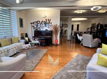 Casa · 287m² · 3 Habitaciones · 2 Estacionamientos · Venta Casa en Tanda