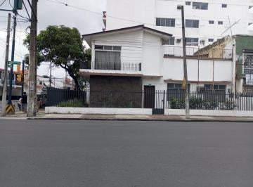 Casa de 5 habitaciones, Guayaquil · Casa de Venta en Sector Comercial Centro Guayaquil. Esquinera