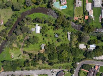 Hacienda-Quinta de 3 habitaciones, Quito · En Venta Quinta en El Valle de Los Chillos