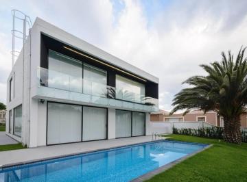 Casa de 4 habitaciones, Quito · Casa de Lujo Minimalista en El Rancho San Francisco