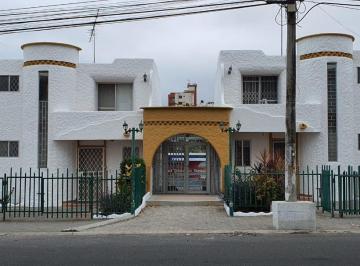 Casa · 90m² · 3 Habitaciones · Casa en Venta Tonsupa Av Diamond Beach