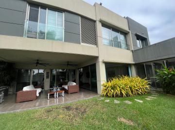 Casa de 4 habitaciones, Guayaquil · Puerto Azul Casa Esquinera en Venta 4 Dorm.