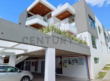 Departamento · 148m² · 3 Habitaciones · 2 Estacionamientos · Se Vende Departamento Nuevo de Tres Dorm. con Balcón por La Intervalles