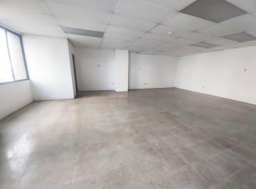 Oficina comercial · 86m² · 1 Habitación · 1 Estacionamiento · Centro de Guayaquil, Oficina en Renta, 86 m², 1 Ambiente