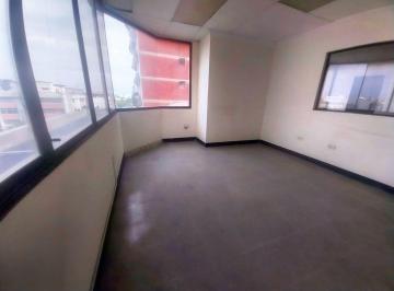 Oficina comercial · 106m² · 5 Habitaciones · 1 Estacionamiento · Centro de Guayaquil, Oficina en Renta, 106 m², 5 Ambientes