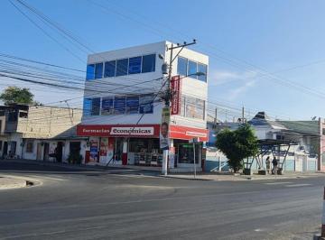 Casa de 10 habitaciones, Salinas · Casa Rentera en Venta, Santa Rosa – Salinas