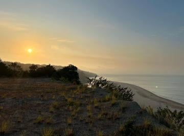 Terreno / Lote · 300000m² · Terreno 30 Hectáreas Primera Línea de Mar con Playa Acceso Privado, Jama Manabí