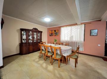Casa de 5 habitaciones, Cuenca · En Venta Casa en Cuenca, Sector Gapal