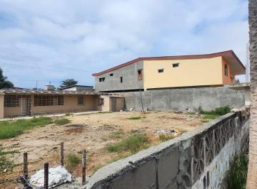 Casa de 3 habitaciones, Salinas · Se Vende Casa en un Terreno de 500 m², a 5 Minutos del Malecón de Salinas