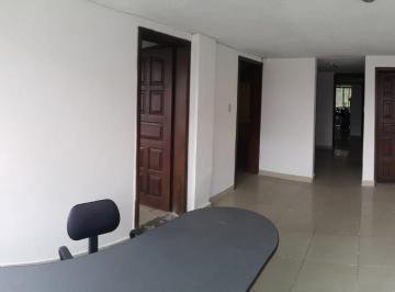 Oficina comercial · 220m² · 2 Estacionamientos · Oficina o Local de Venta ¨ en Oportunidad ¨sector El Bosque