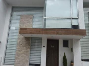 Casa de 3 habitaciones, Quito · Casa con 182 m² 3 Habitaciones en Venta en La Armenia