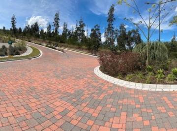 Terreno / Lote · 1m² · Vendo 2 Terrenos en Urbanización Privada, Sector Collaqui - Tumbaco