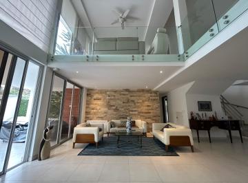 Casa de 7 habitaciones, Guayaquil · Se Vende Gran Casa en Puerto Azul Moderna y Remodelada