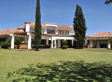 Casa de 5 habitaciones, Quito · Lujosa Casa de Venta La Viña - Tumbaco / Cumbaya
