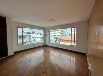 Casa · 430m² · 4 Habitaciones · 4 Estacionamientos · Rumipamba, Casa Comercial en Venta, 430 m², 4 Ambientes
