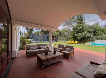 Porche · En Venta Casa en Auqui Chico con 1500 m² de Terreno en Una Sola Planta