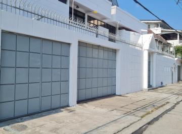 Casa de 5 habitaciones, Guayaquil · Alquiler Amplia Casa en La Garzota. Ideal Para Empresa