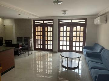 Casa de 3 habitaciones, Guayaquil · Casa con 3 Habitaciones de 200 m² de Venta en Miraflores