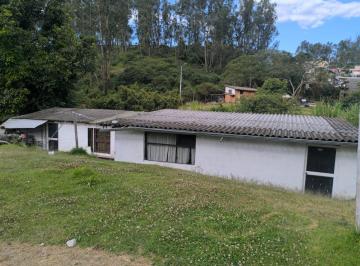 Quinta vacacional de 4 habitaciones, Quito · Vendo Hermosa Quinta en Yaruqui 15.245 m²