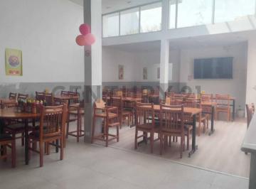 Casa · 336m² · 3 Habitaciones · 4 Estacionamientos · En Venta Casa Comercial