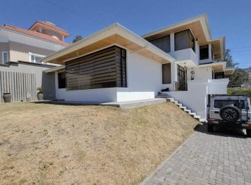 Casa de 3 habitaciones, Quito · Casa de Venta / Urb El Condado / El Condado / Norte de Quito.