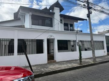 Casa de 4 habitaciones, Ibarra · Vendo Casa Ibarra Yacucalle