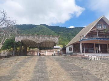Casa de 4 habitaciones, Montecristi · Casa con Terreno de Venta Montecristi Zona Norte R/b