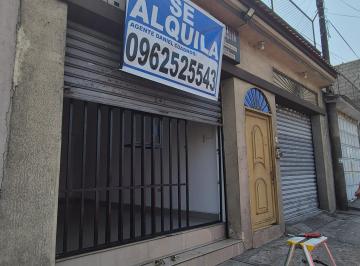 Local comercial , Guayaquil · Sobre La Av Francisco de Orellana, Frente a Gasolinera Primax, Parada de Metro