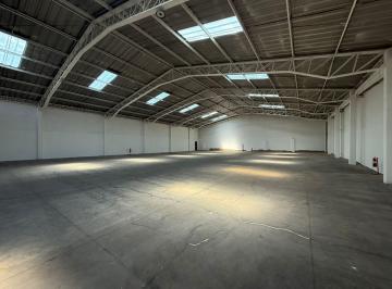 Bodega-Galpón · 1400m² · Arriendo Galpones Sur de Quito